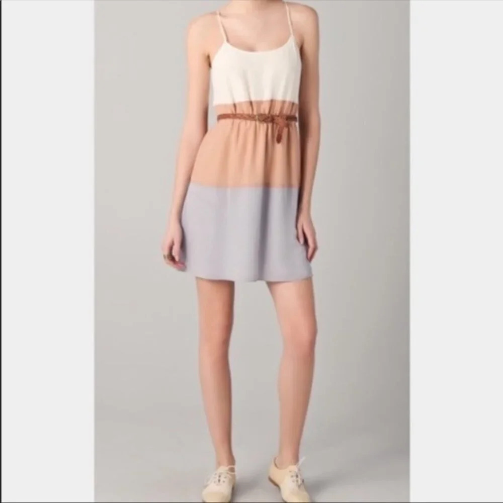 Broadway & Broome Cream Tan Gray 100% Silk Colorblock Pullover Dress Size 4